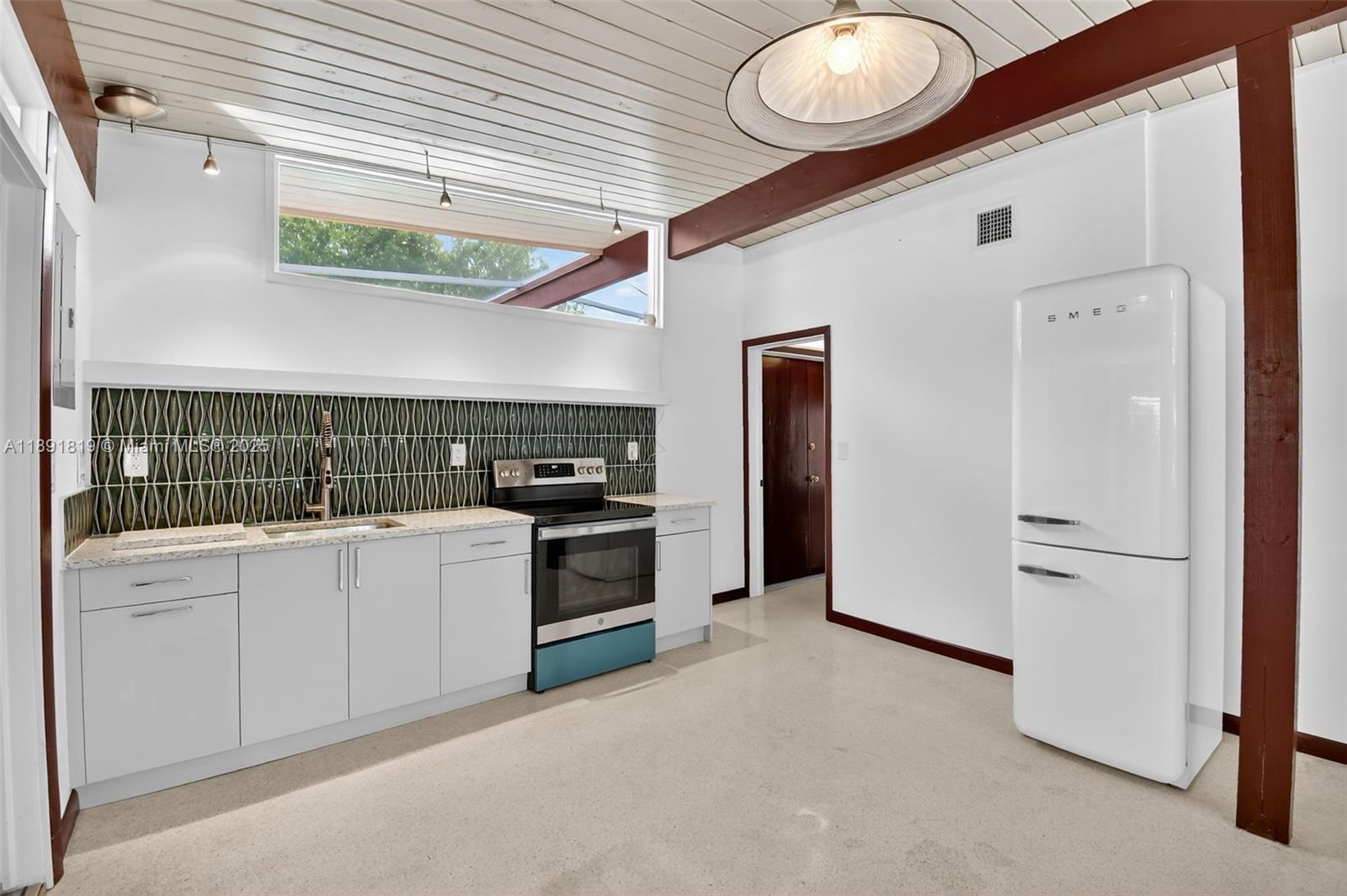 PROGRESSO - Residential Lease