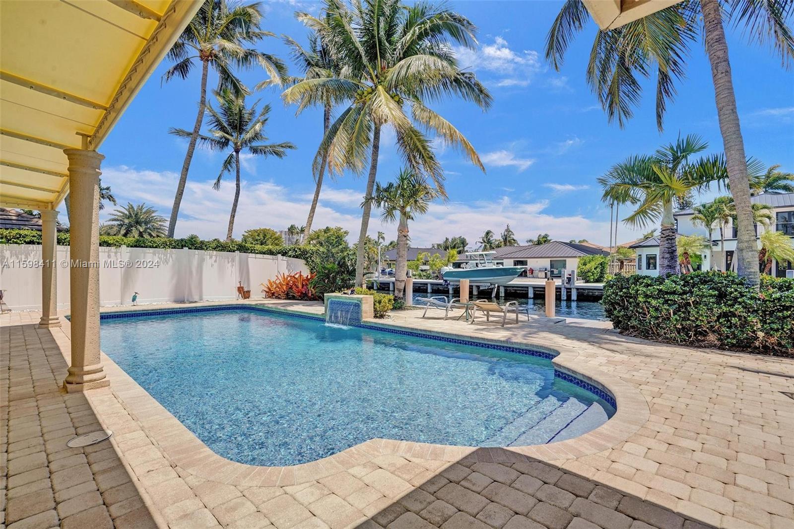 CORAL RIDGE COUNTRY CLUB - Residential