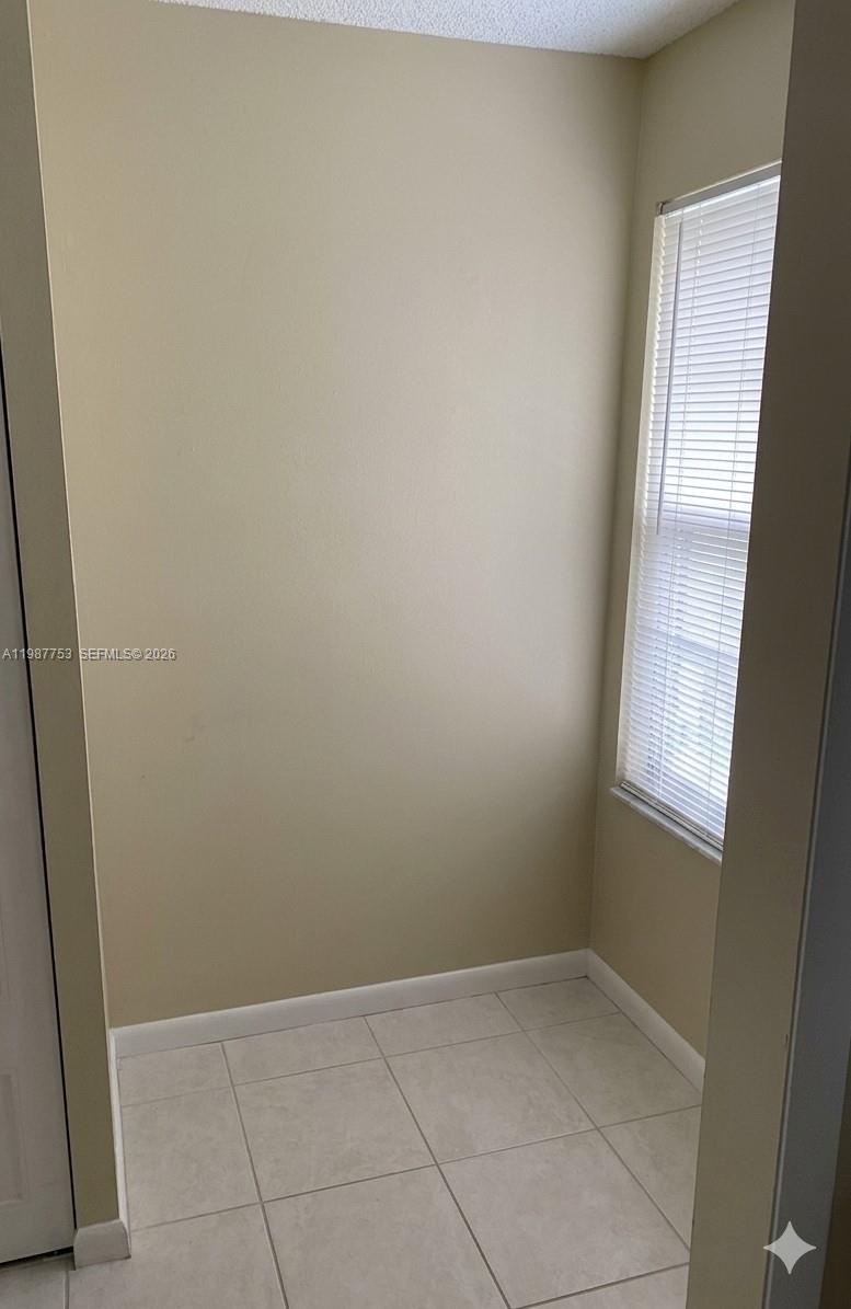 1033 Coral Club Dr 1033