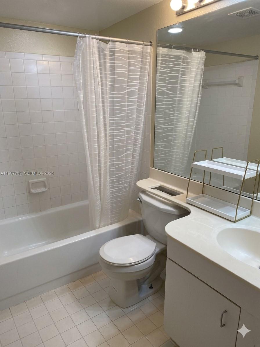 NAPOLI GARDENS AT CORAL S - Residential Lease