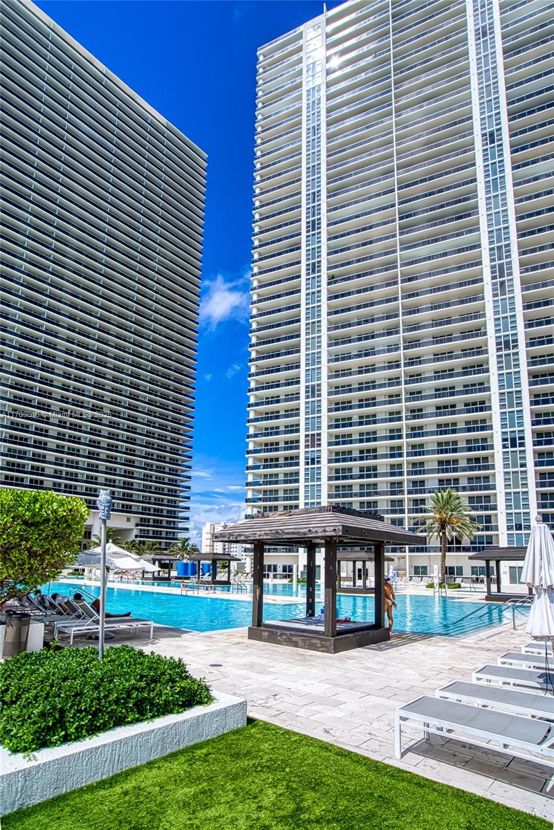 BEACH CLUB THREE CONDO - Residential