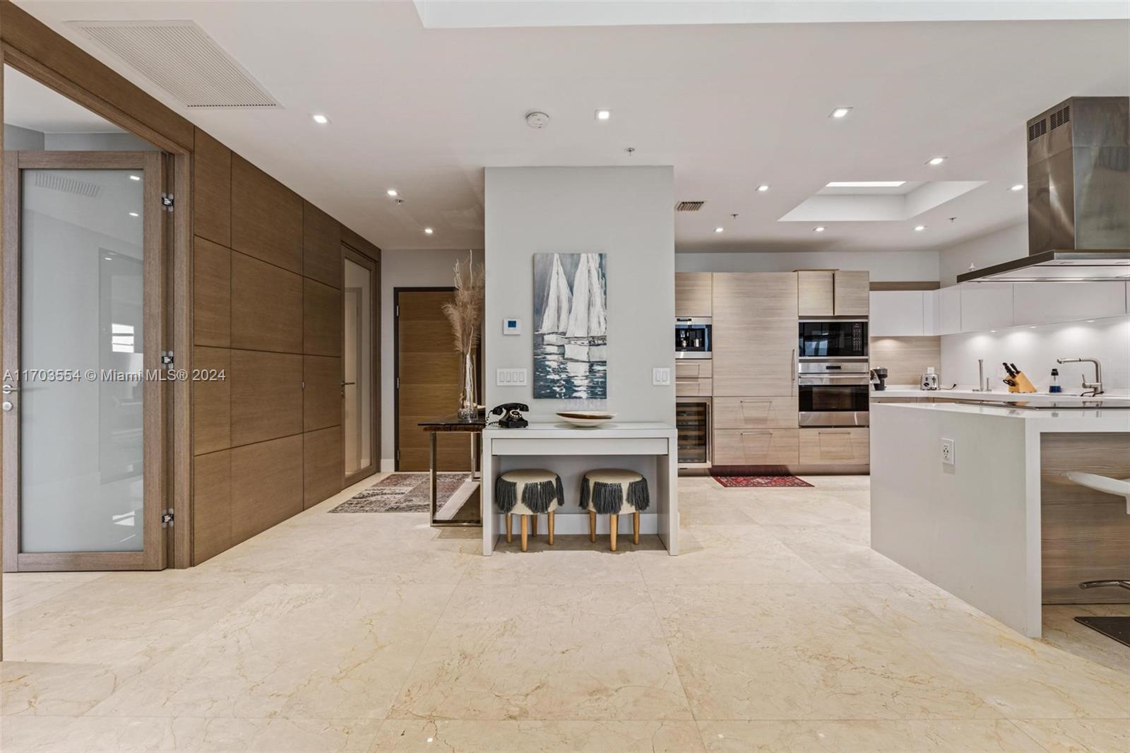 17301 Biscayne Blvd PH-5