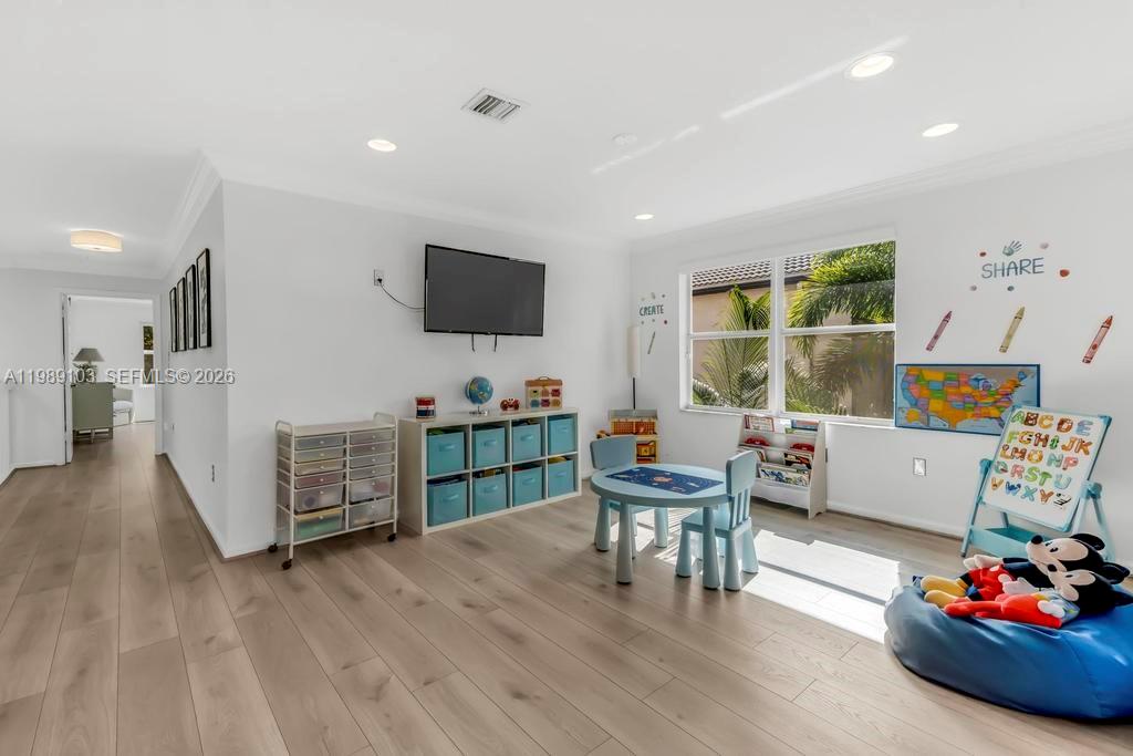 Silver Isles - Residential