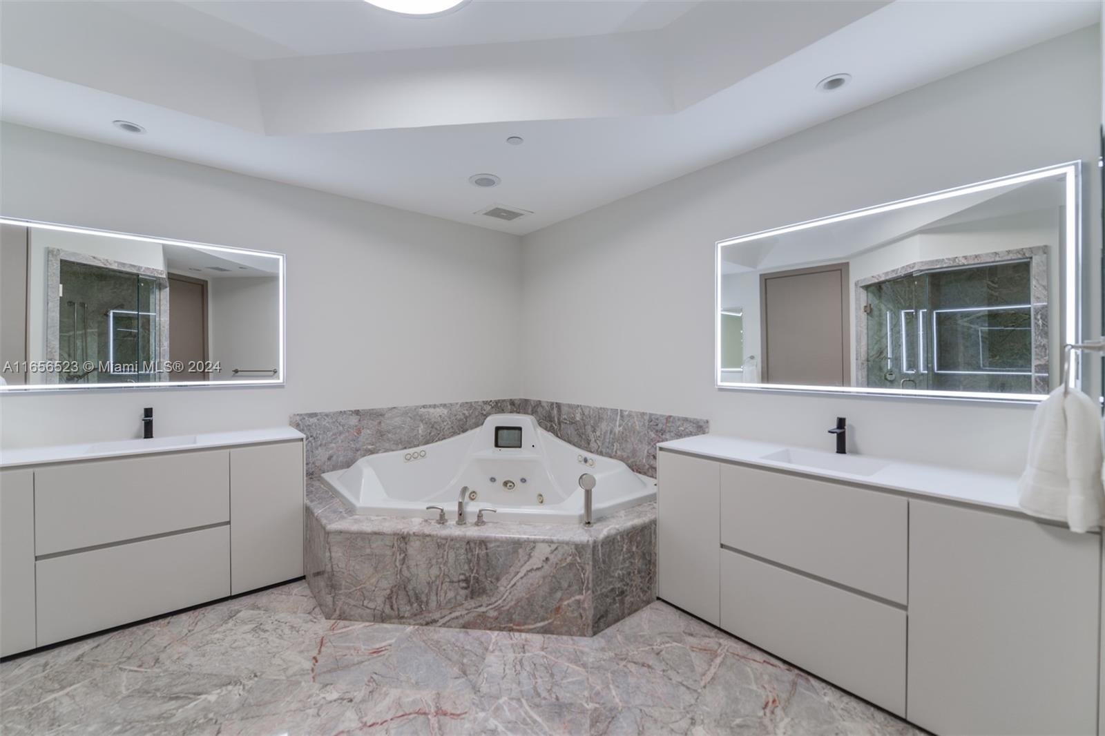 TURNBERRY OCEAN COLONY NO - Residential