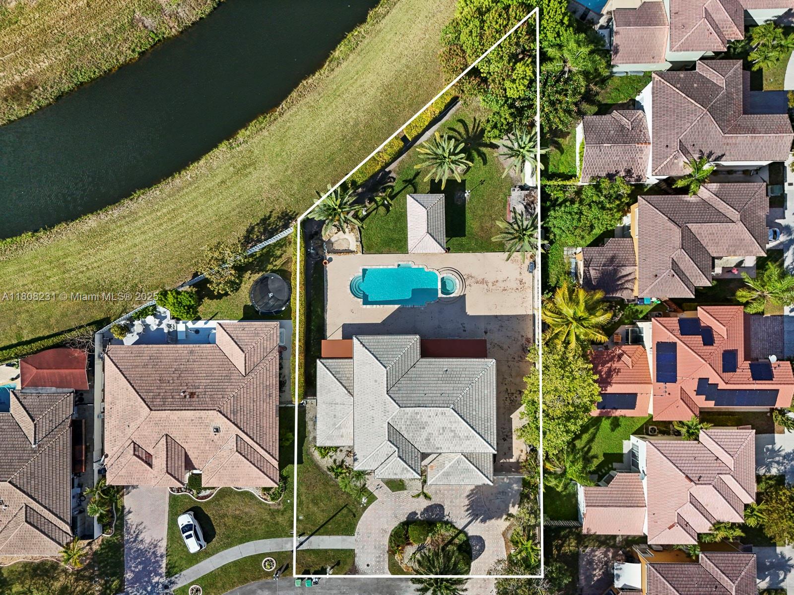 HAMMOCKS SHORES 2ND ADDN - Residential