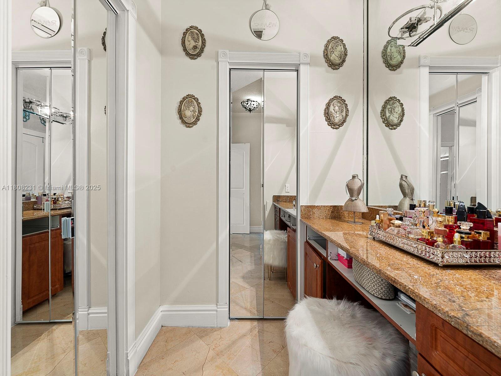 HAMMOCKS SHORES 2ND ADDN - Residential