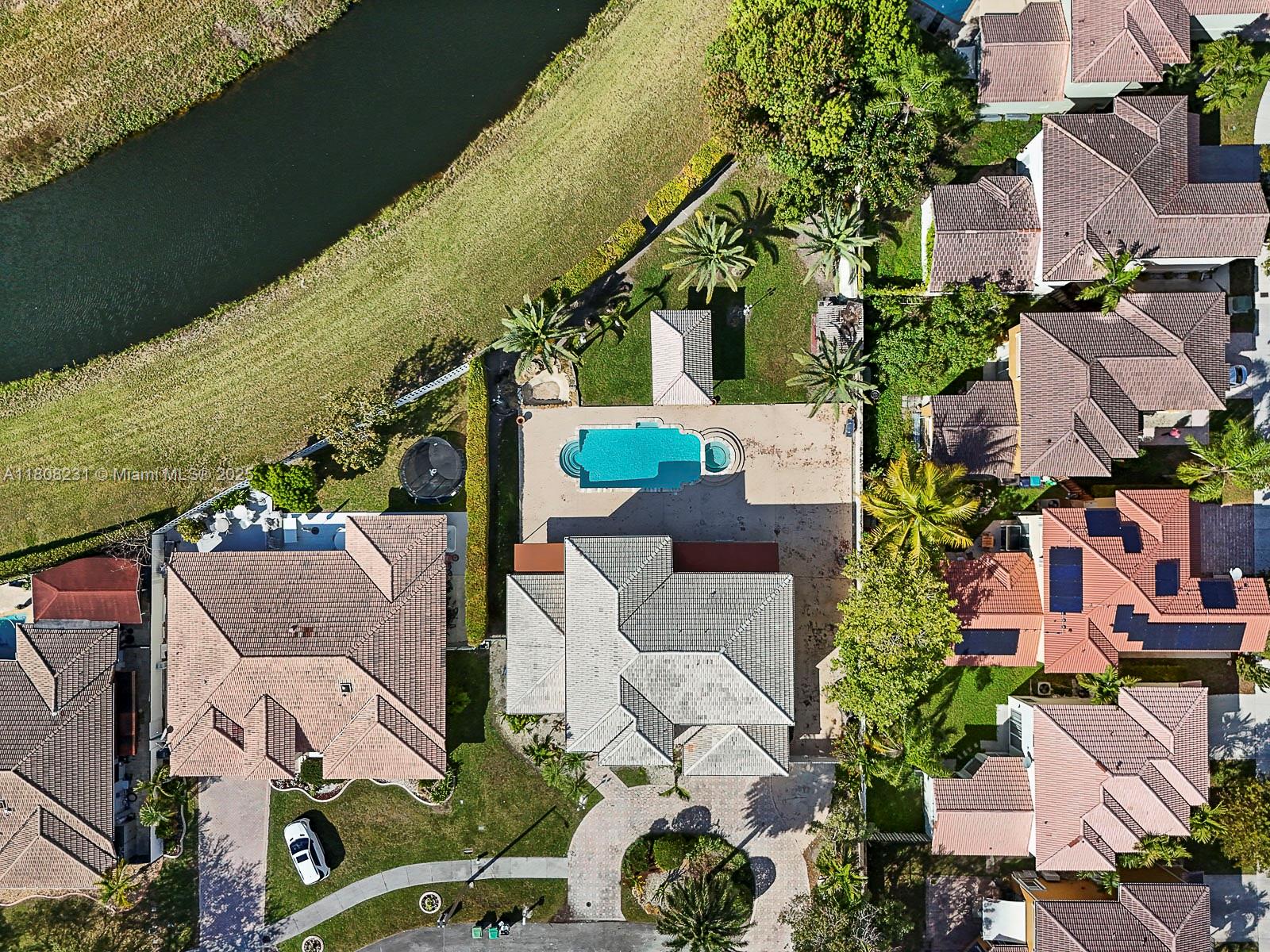 HAMMOCKS SHORES 2ND ADDN - Residential