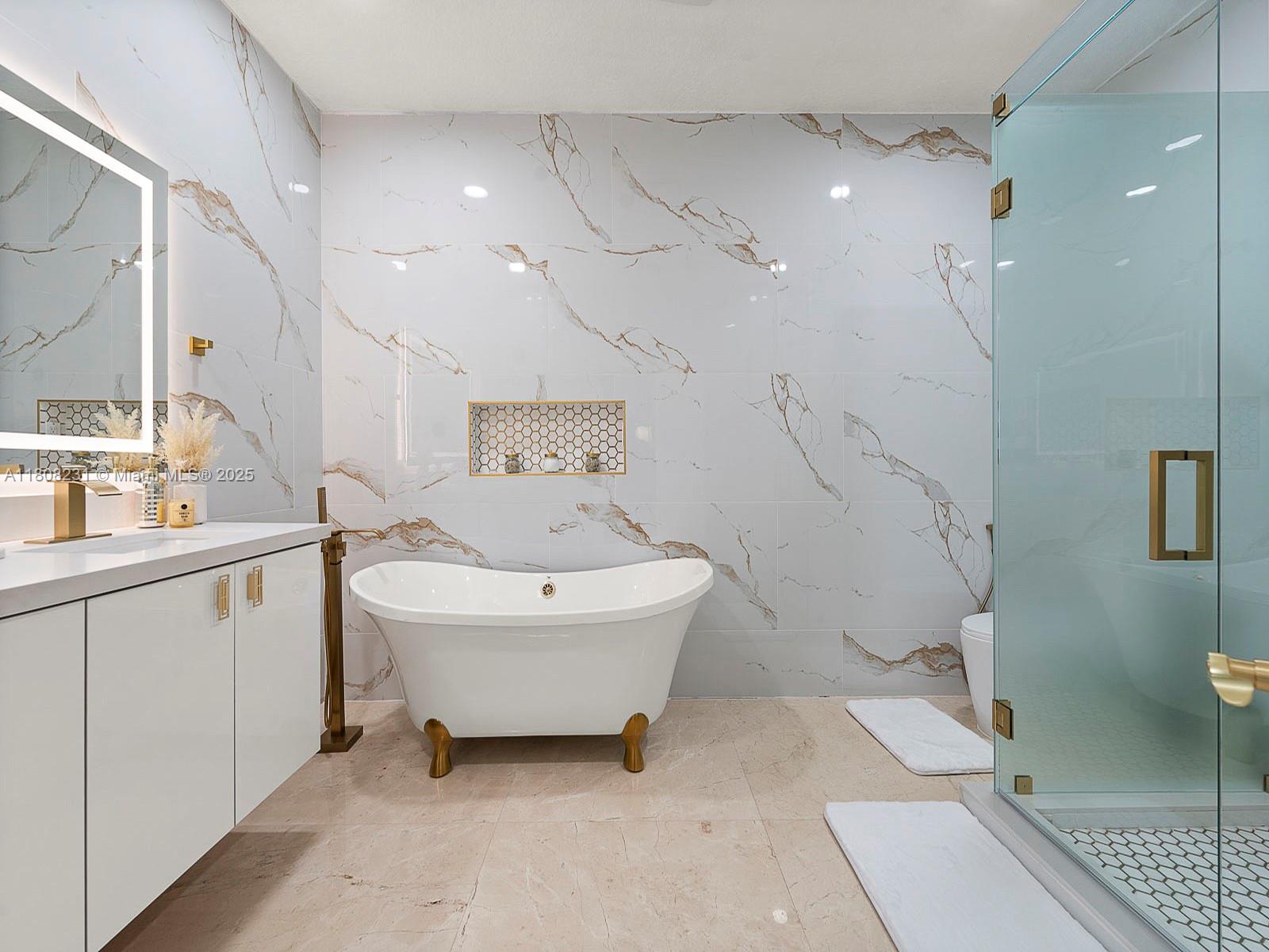 HAMMOCKS SHORES 2ND ADDN - Residential