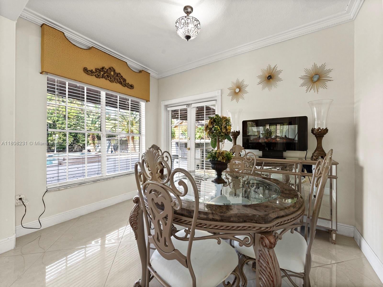 HAMMOCKS SHORES 2ND ADDN - Residential