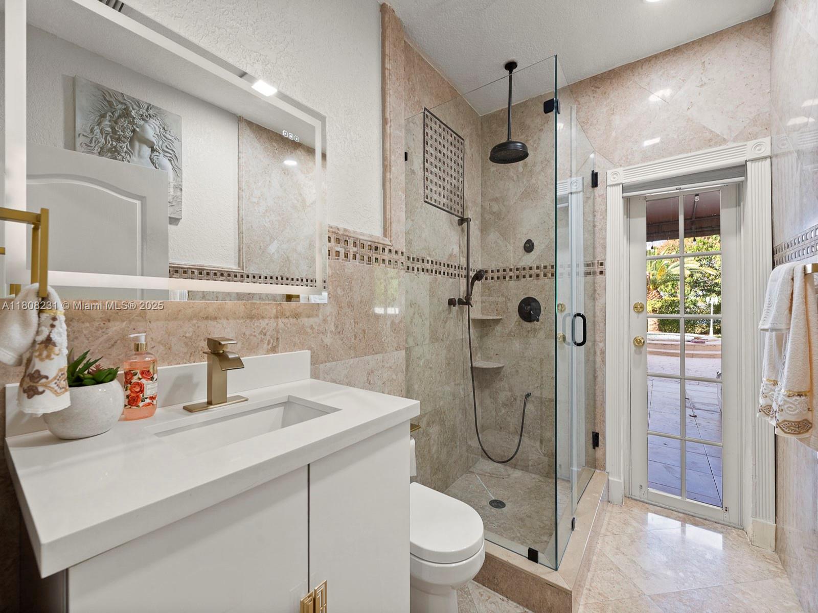 HAMMOCKS SHORES 2ND ADDN - Residential