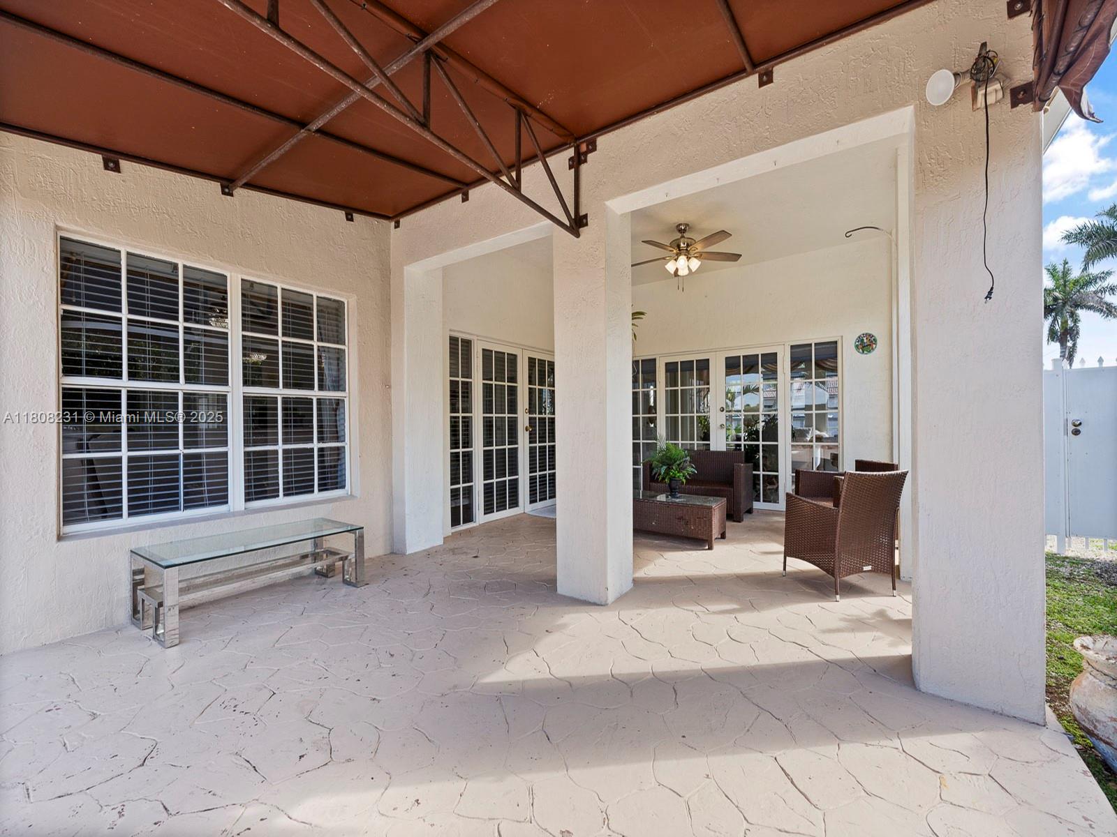 HAMMOCKS SHORES 2ND ADDN - Residential