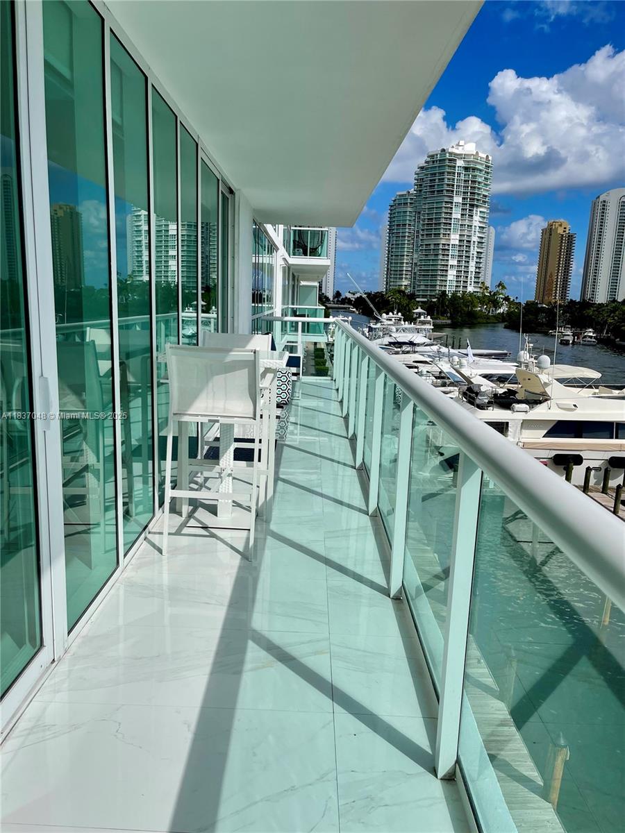400 SUNNY ISLES CONDO - Residential Lease