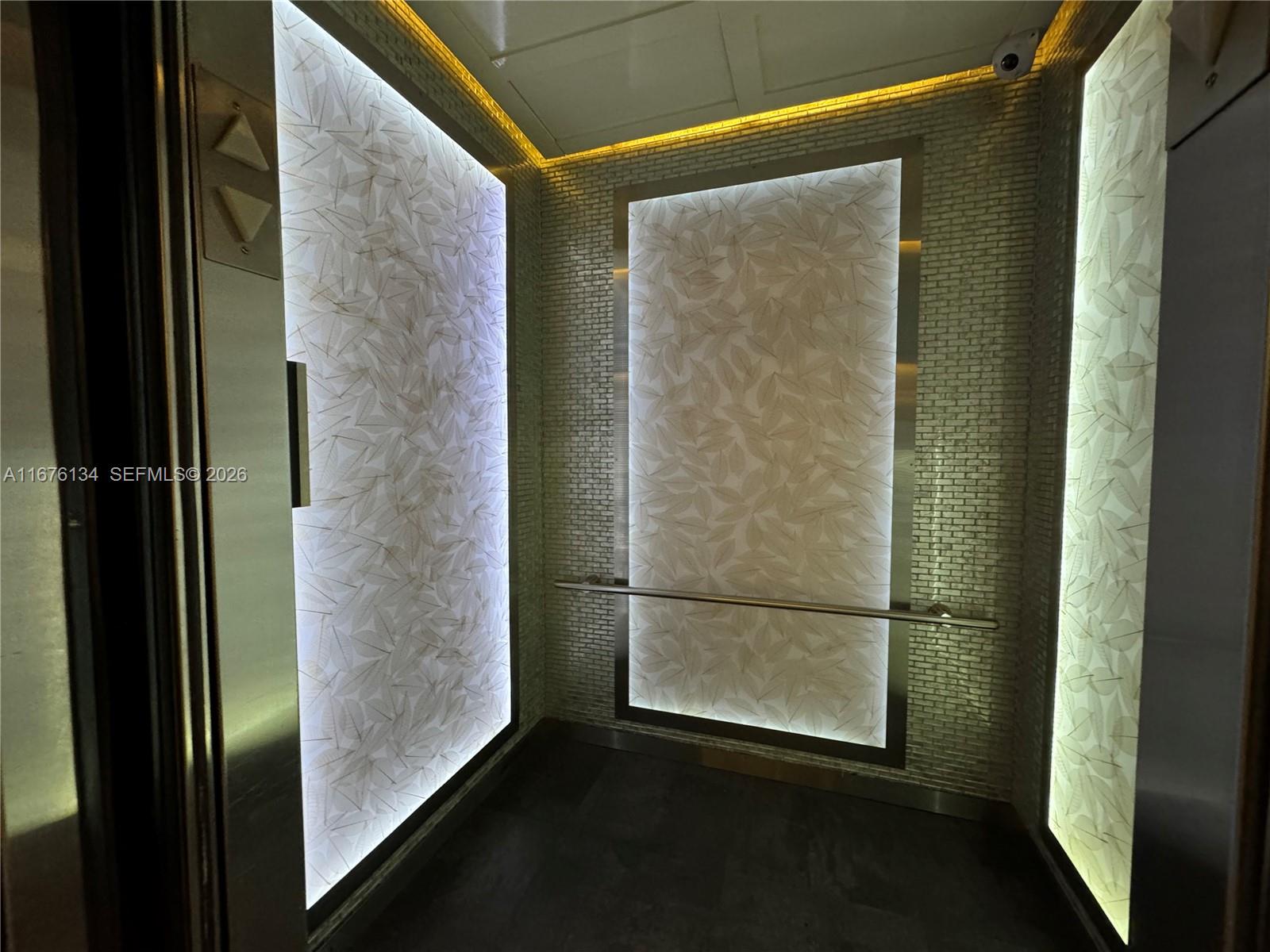 IVY CONDO - Residential