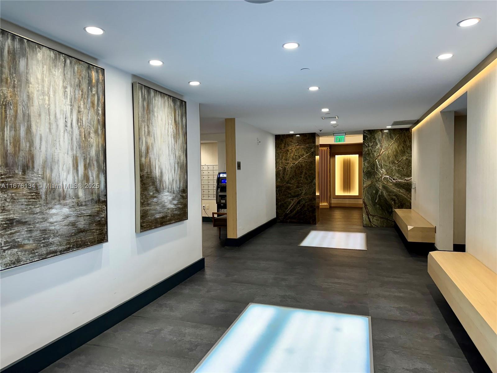 IVY CONDO - Residential