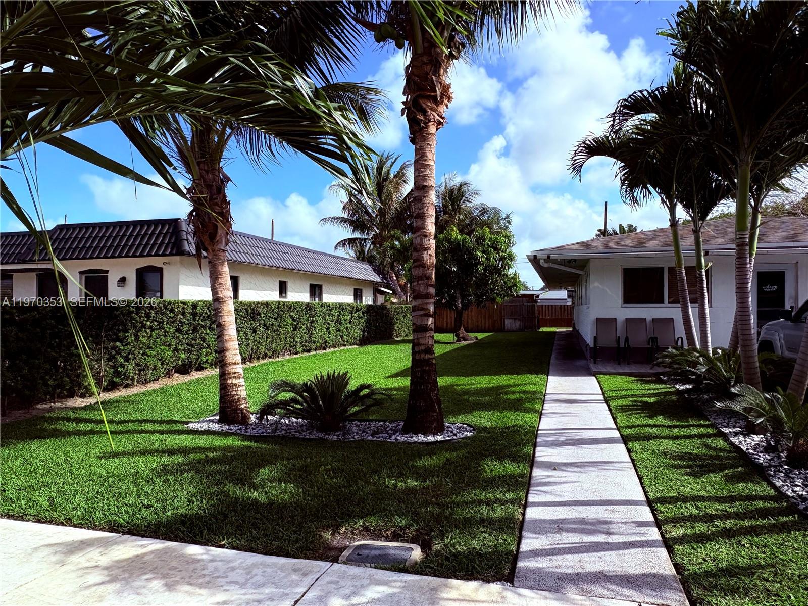 HOLLYWOOD BEACH HEIGHTS S - Residential