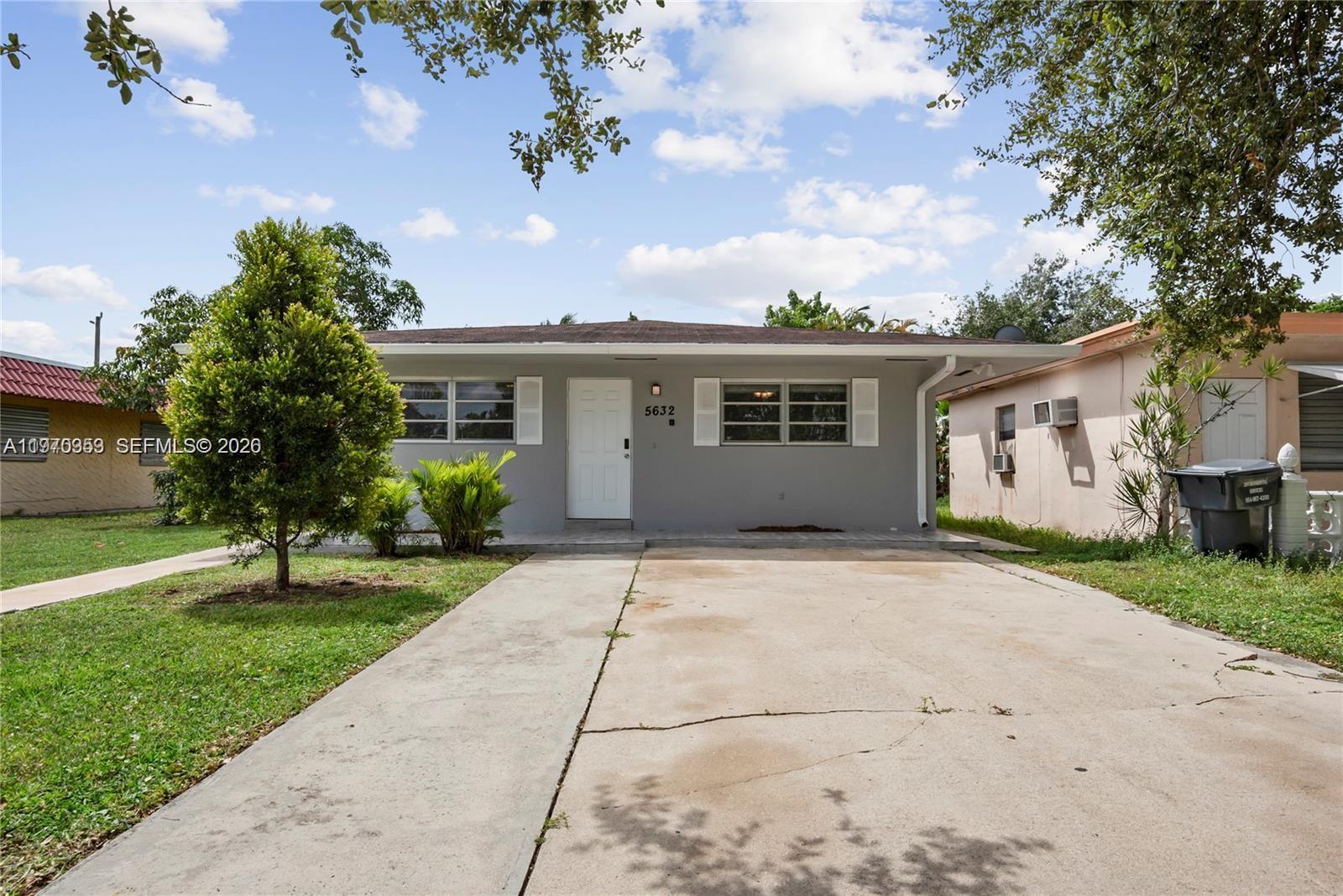 HOLLYWOOD BEACH HEIGHTS S - Residential