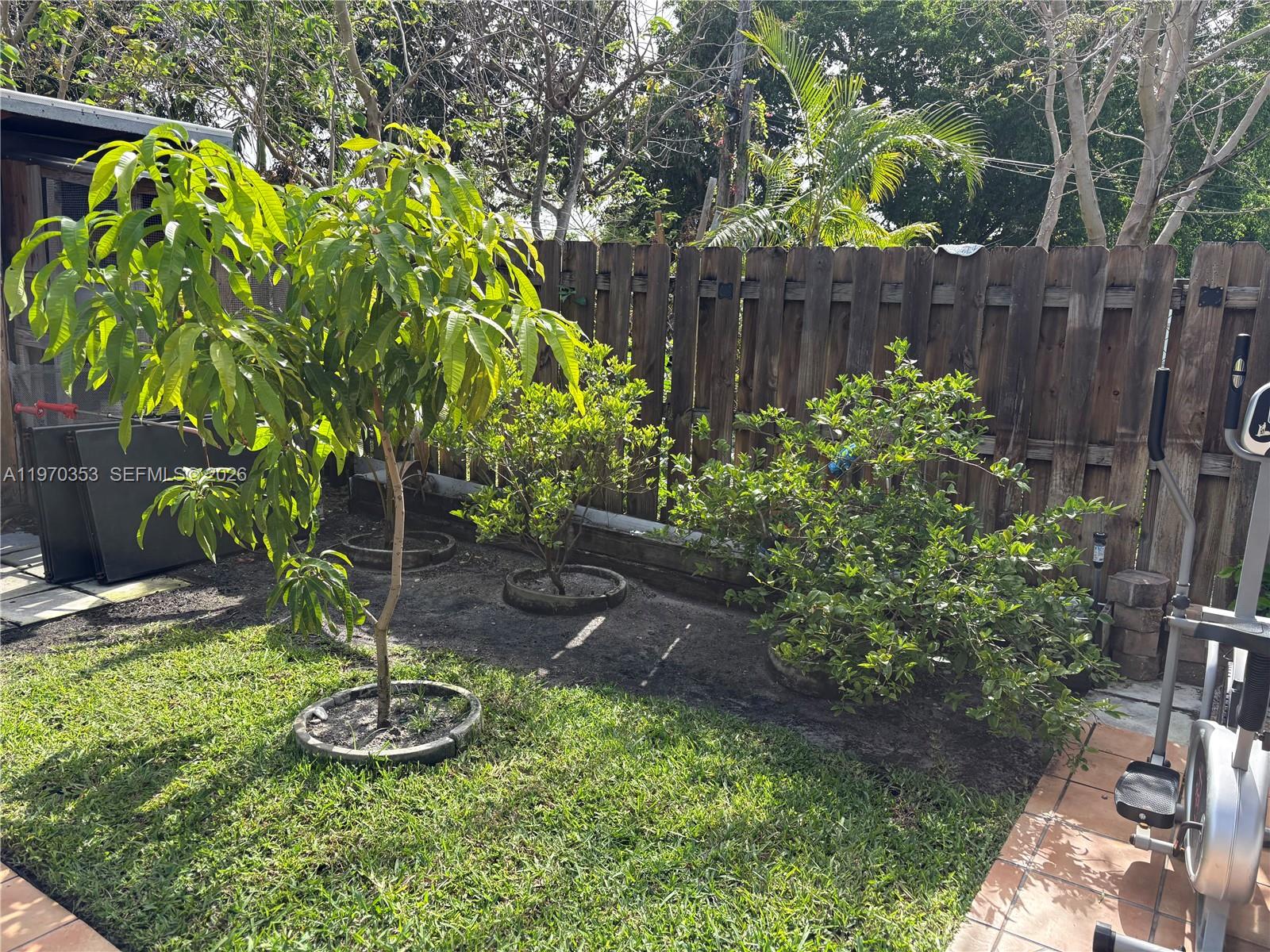 HOLLYWOOD BEACH HEIGHTS S - Residential