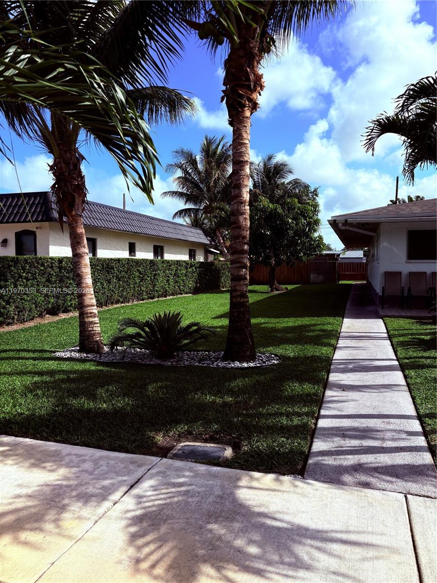 HOLLYWOOD BEACH HEIGHTS S - Residential