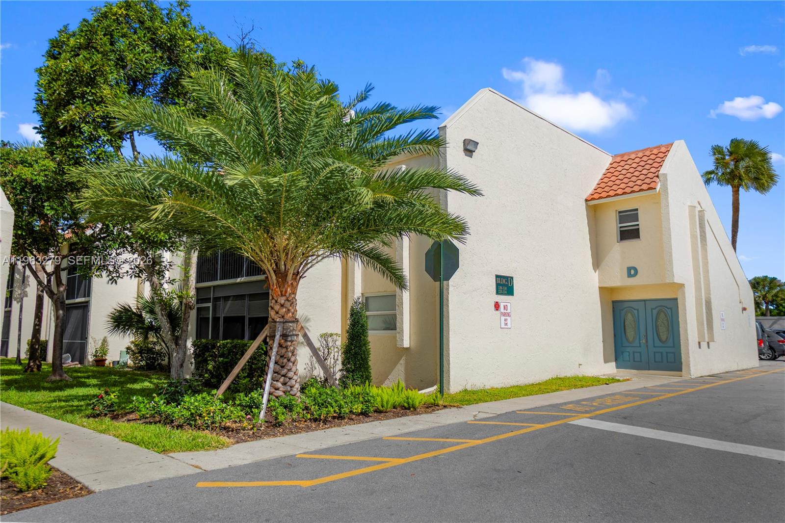 DEERFIELD PINES CONDO - Residential