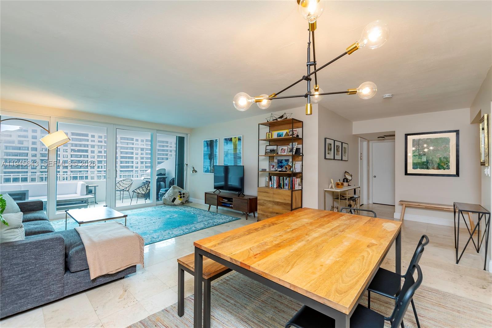 COMMODORE CLUB SOUTH COND - Residential Lease