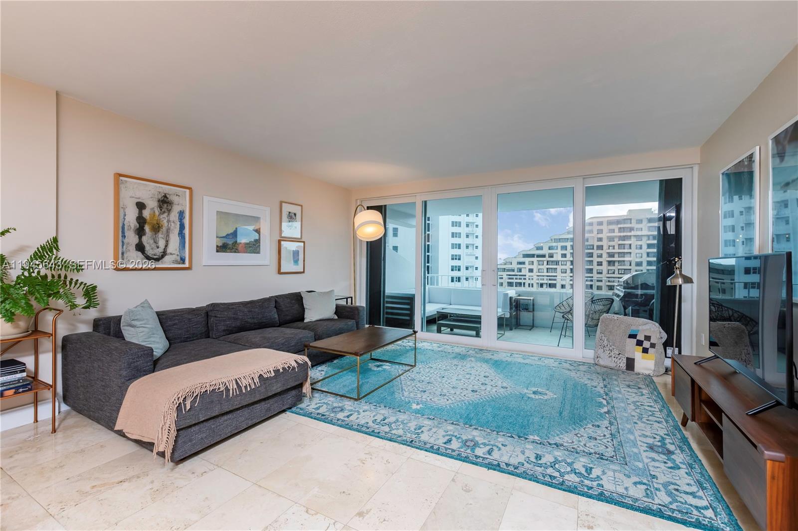COMMODORE CLUB SOUTH COND - Residential Lease