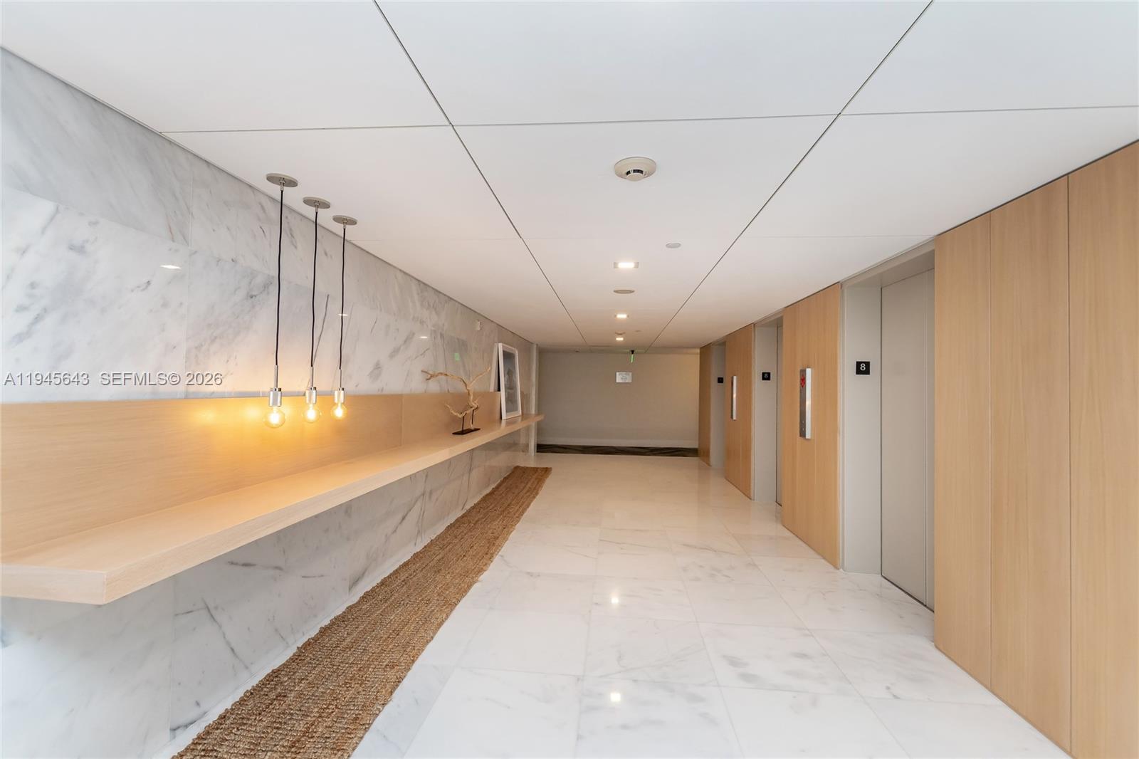 COMMODORE CLUB SOUTH COND - Residential Lease