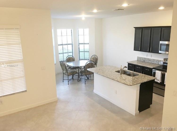 WELLINGTON PARC - Residential Lease