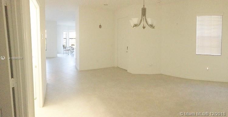 WELLINGTON PARC - Residential Lease