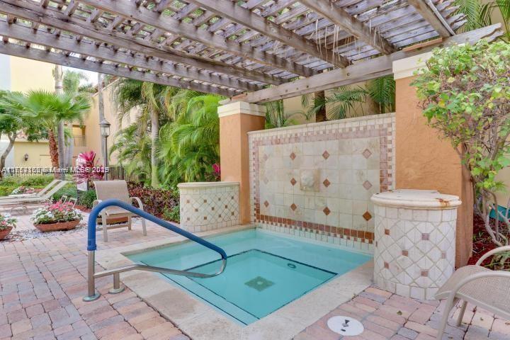 COURTYARDS IN CITYPLACE C - Residential