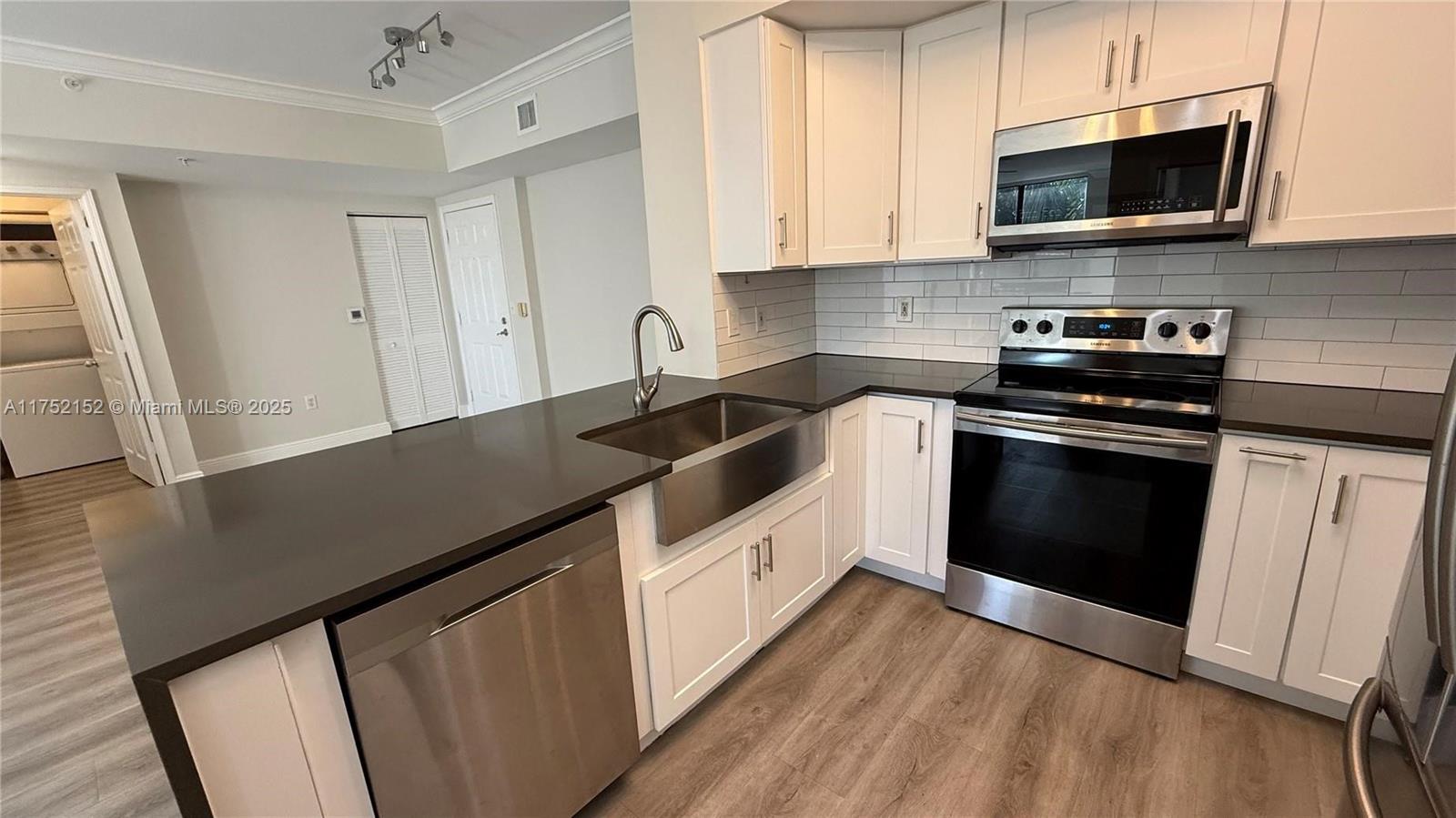 COURTYARDS IN CITYPLACE C - Residential