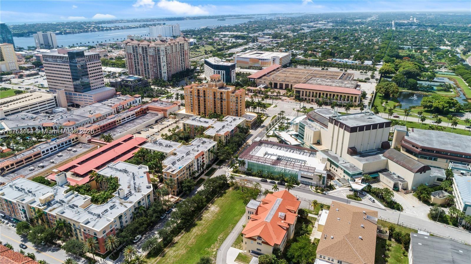 COURTYARDS IN CITYPLACE C - Residential