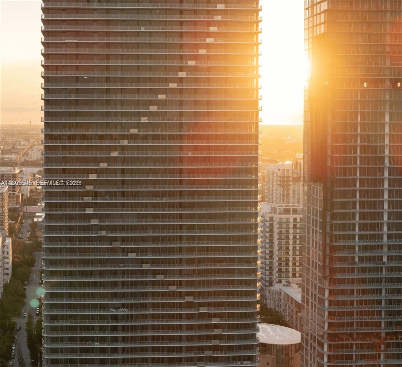 ARIA RESERVE - Residential