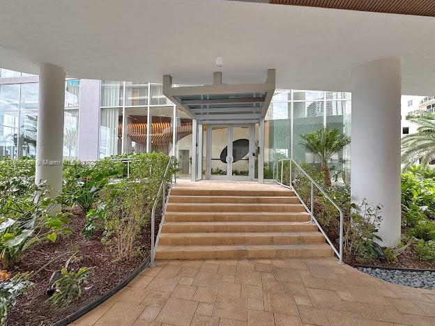 ARIA RESERVE - Residential