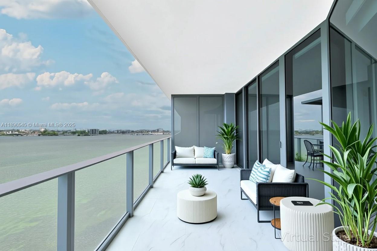 ARIA RESERVE - Residential