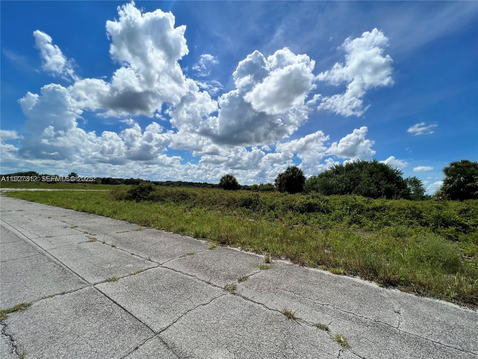 Banyan Village - Land