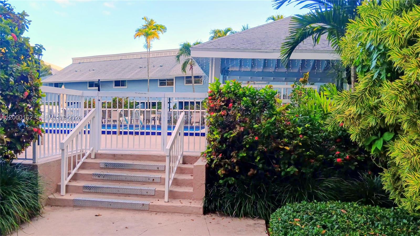 LE PHARE KEY BISCAYNE CON - Residential