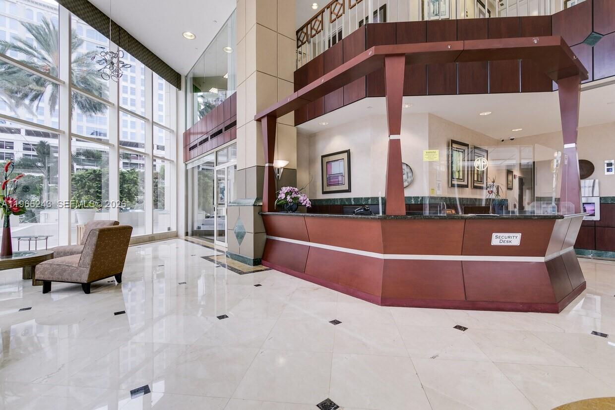 200 S Andrews Ave 300