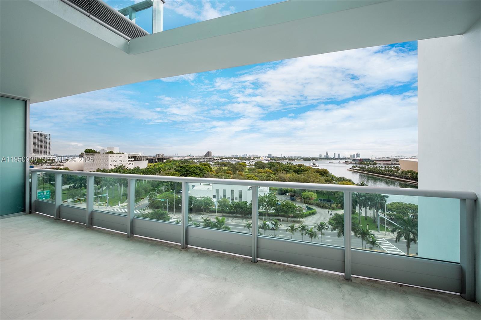 900 BISCAYNE BLVD 909