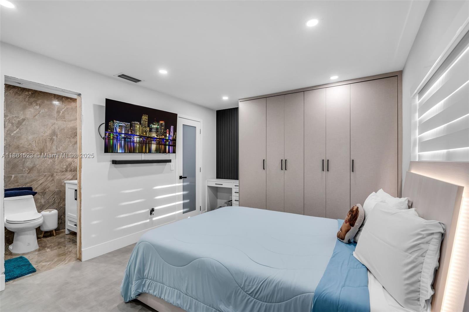 ORANGE TREE HOMES - Residential