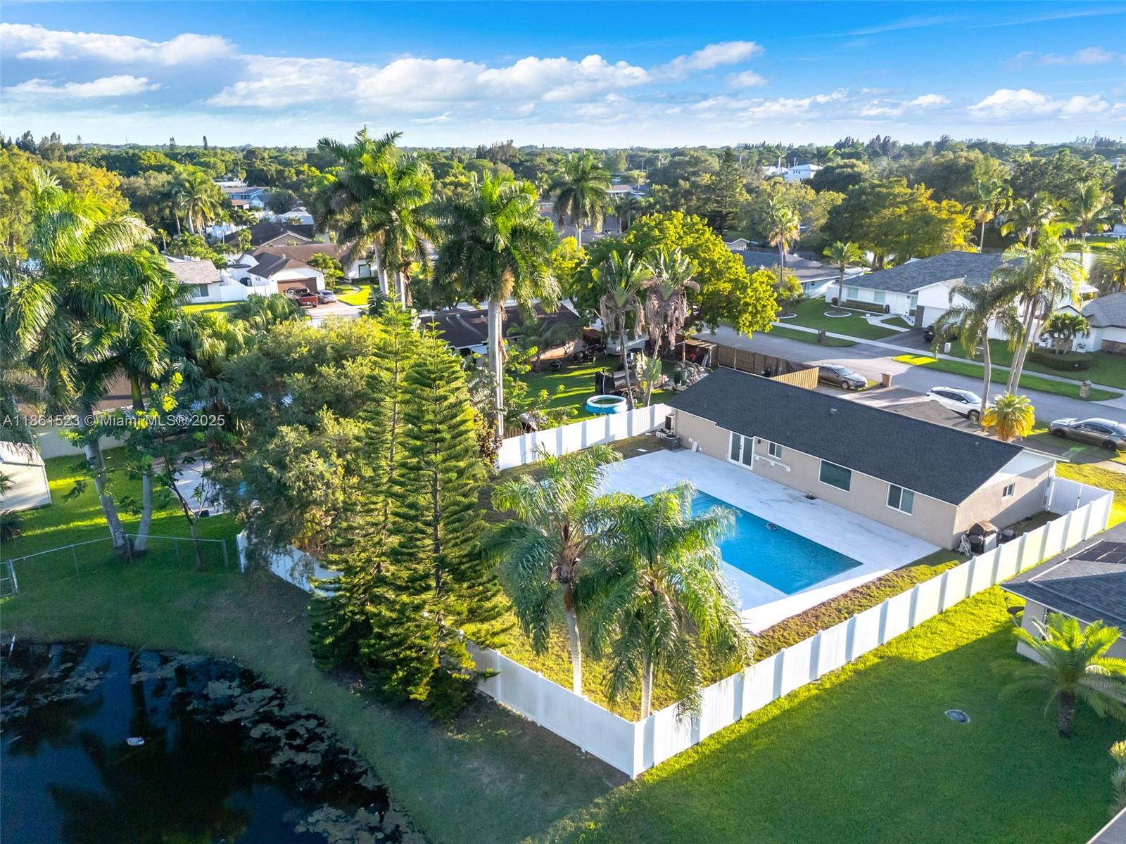 ORANGE TREE HOMES - Residential