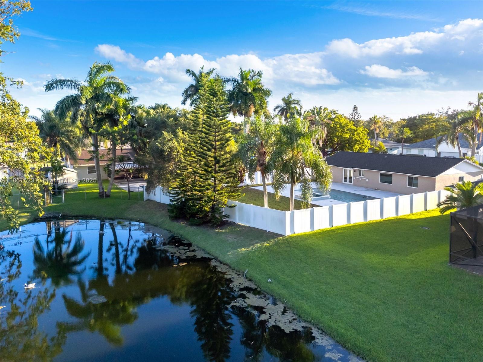 ORANGE TREE HOMES - Residential