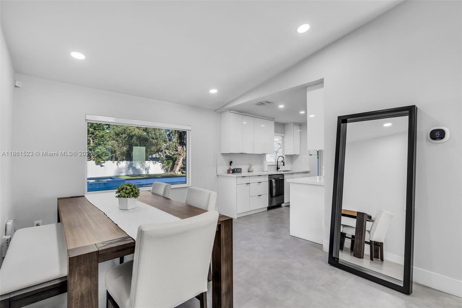 ORANGE TREE HOMES - Residential