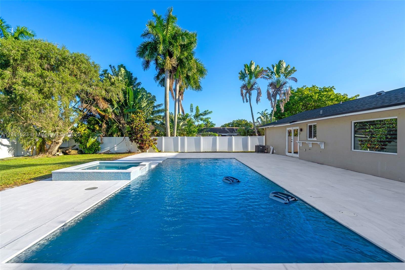 ORANGE TREE HOMES - Residential