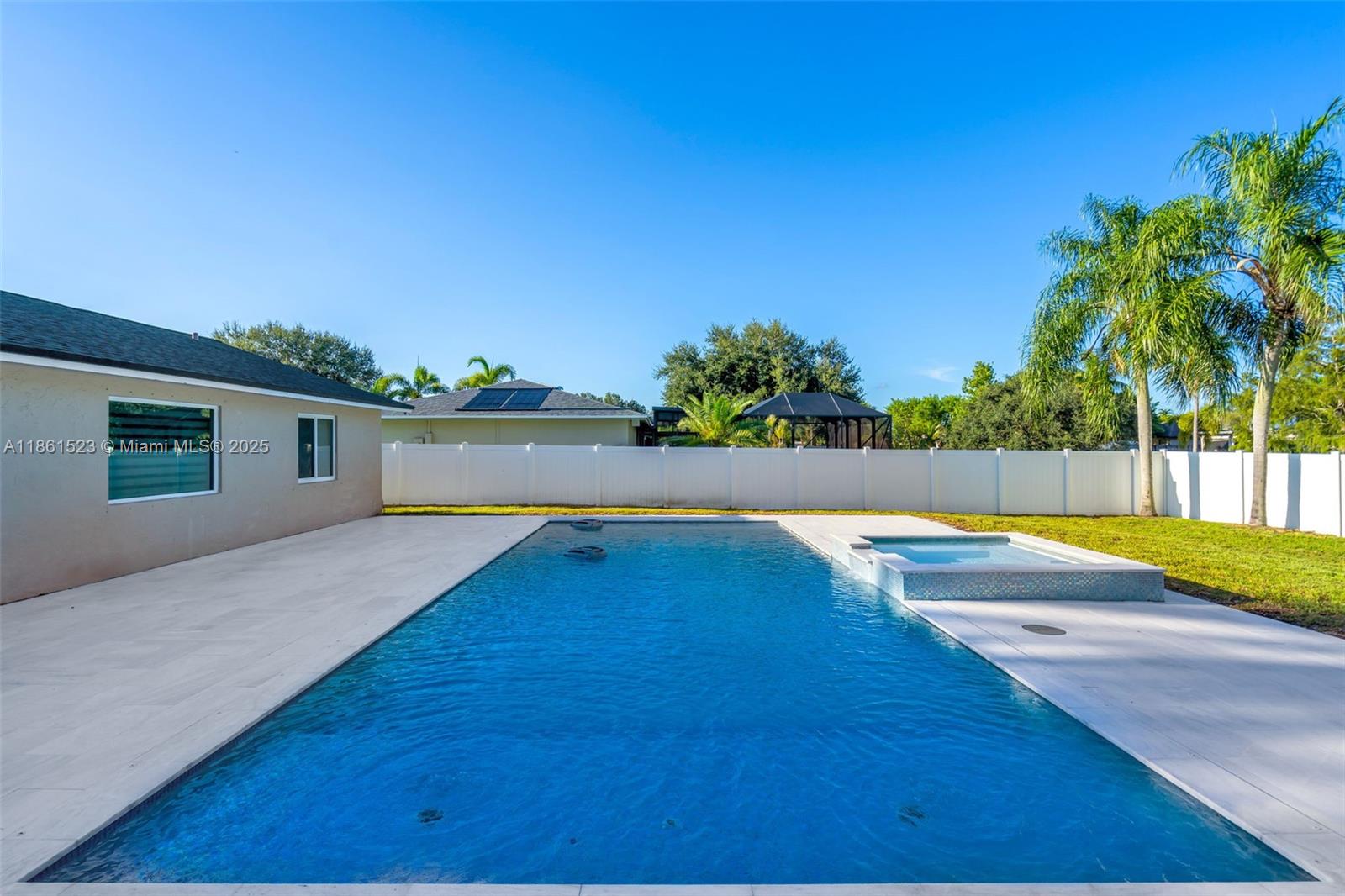 ORANGE TREE HOMES - Residential