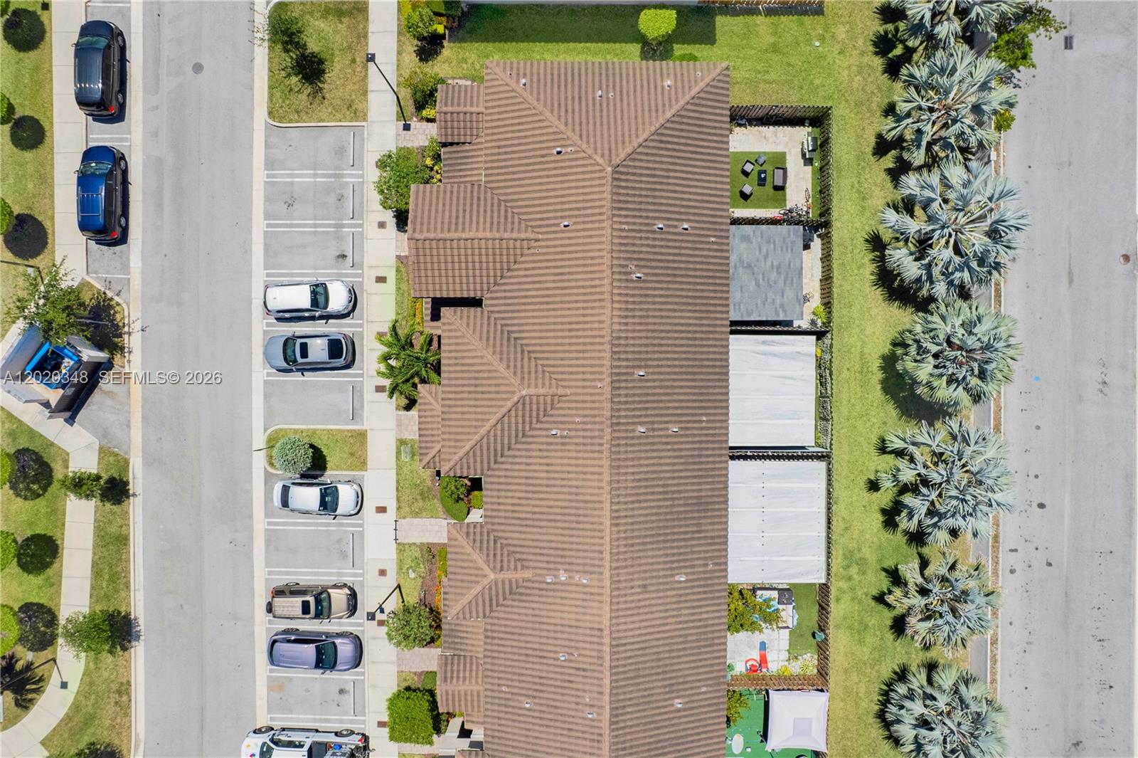 COCO PALM VILLAS - Residential