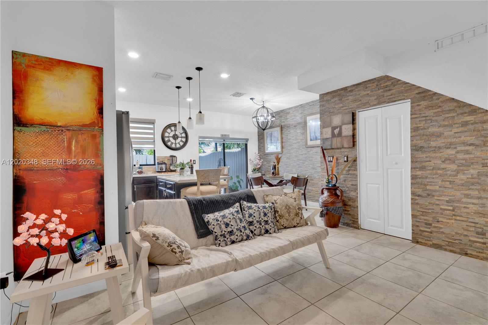 COCO PALM VILLAS - Residential