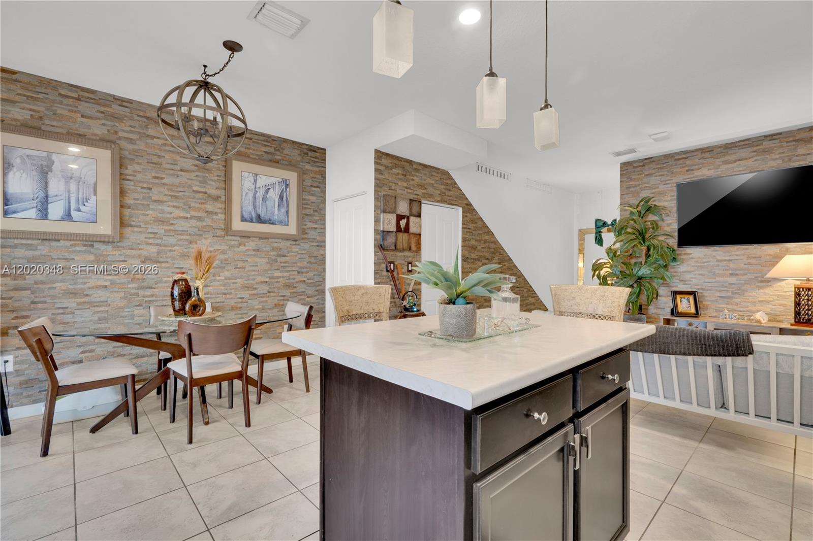 COCO PALM VILLAS - Residential