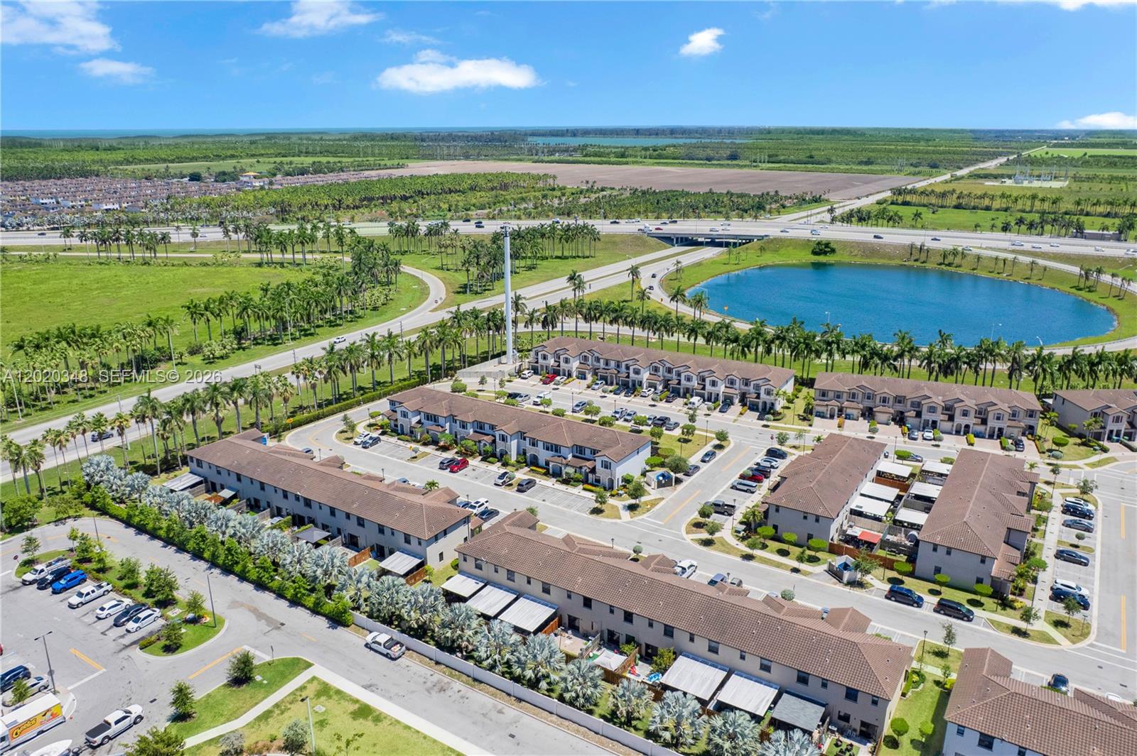 COCO PALM VILLAS - Residential