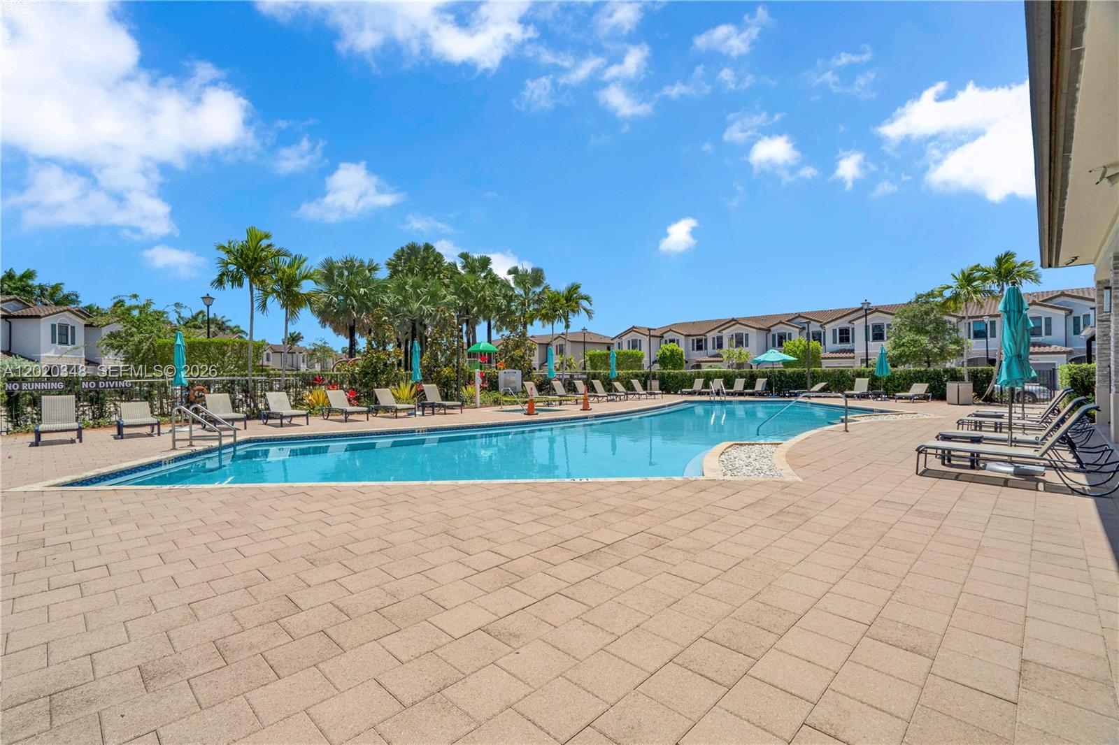 COCO PALM VILLAS - Residential