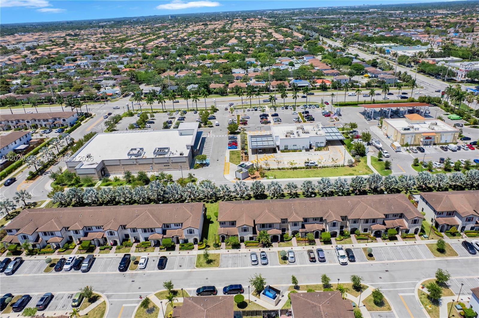 COCO PALM VILLAS - Residential